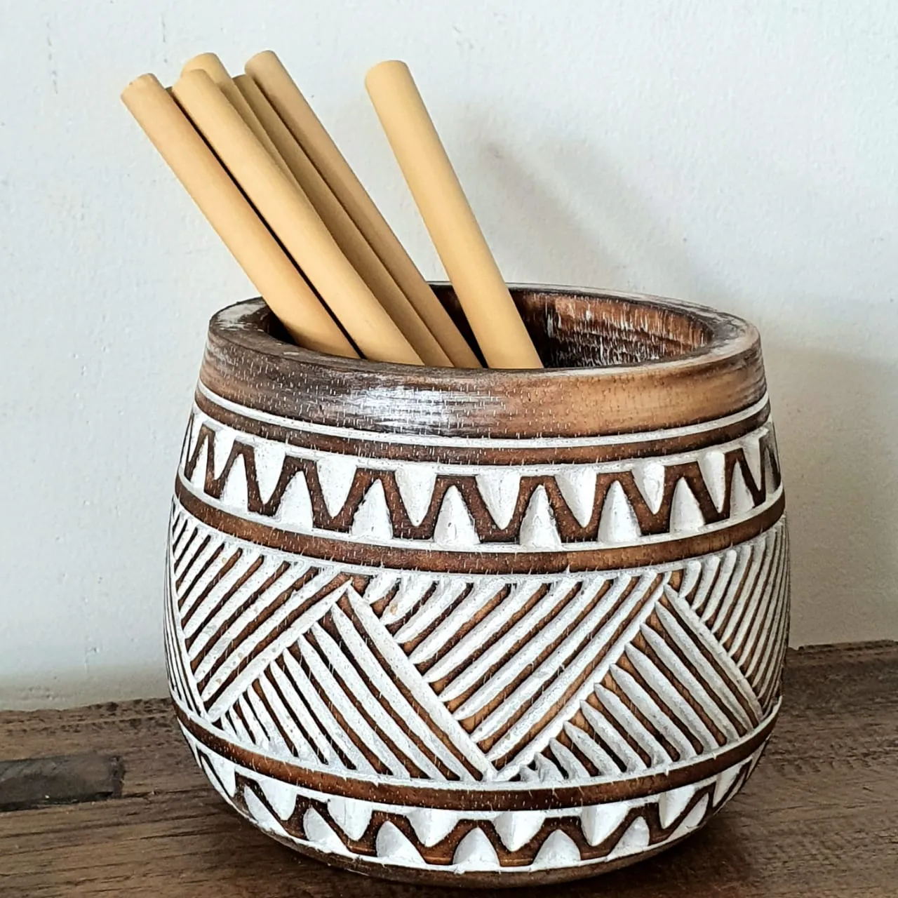 Carved Tribal Zigzag Pattern Wooden Bowl Set