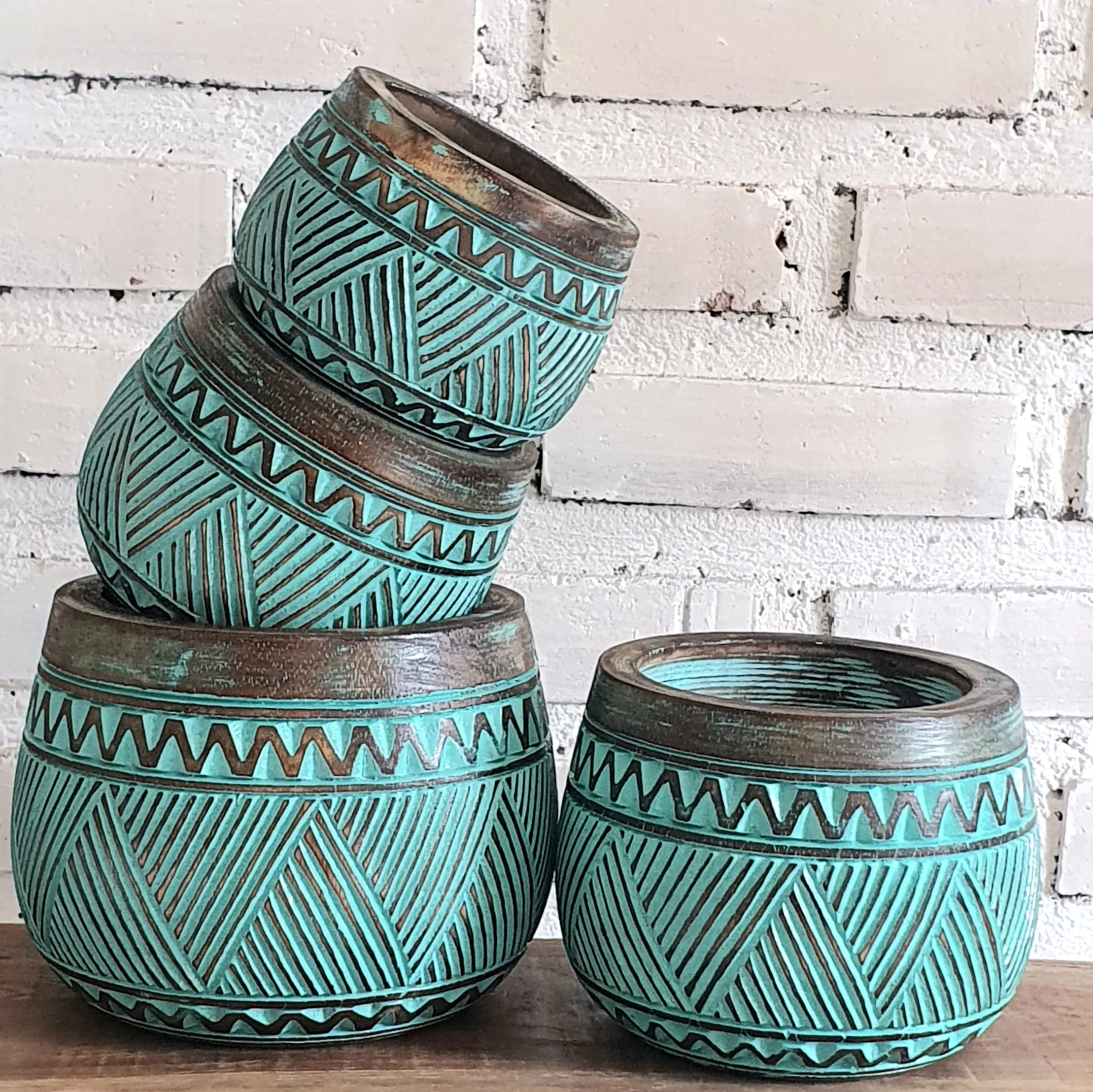 Carved Tribal Zigzag Pattern Wooden Bowl Set