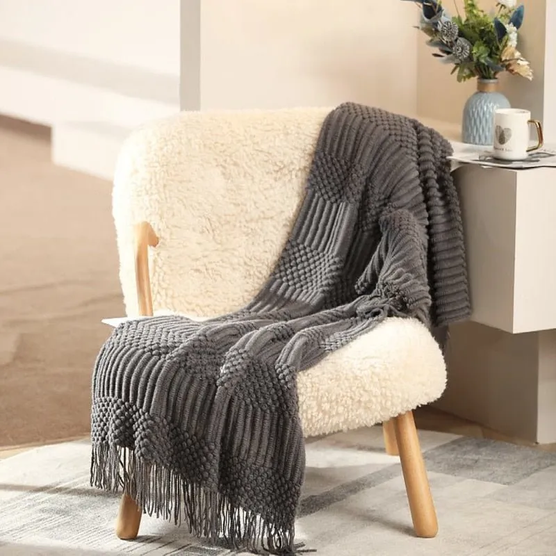 Knitted Blanket With Tassel