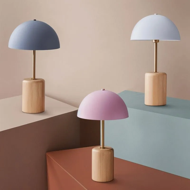 Kroki Table Lamp