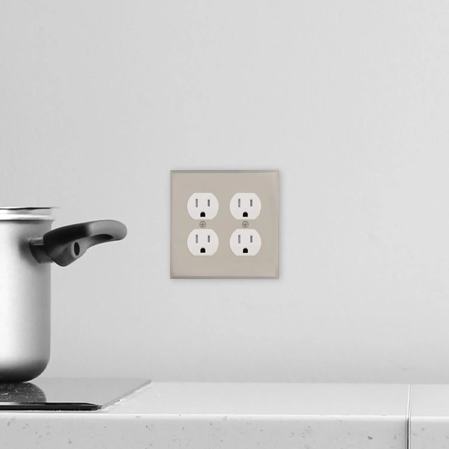 New York Switch Plate with Double Outlet in Satin Nickel