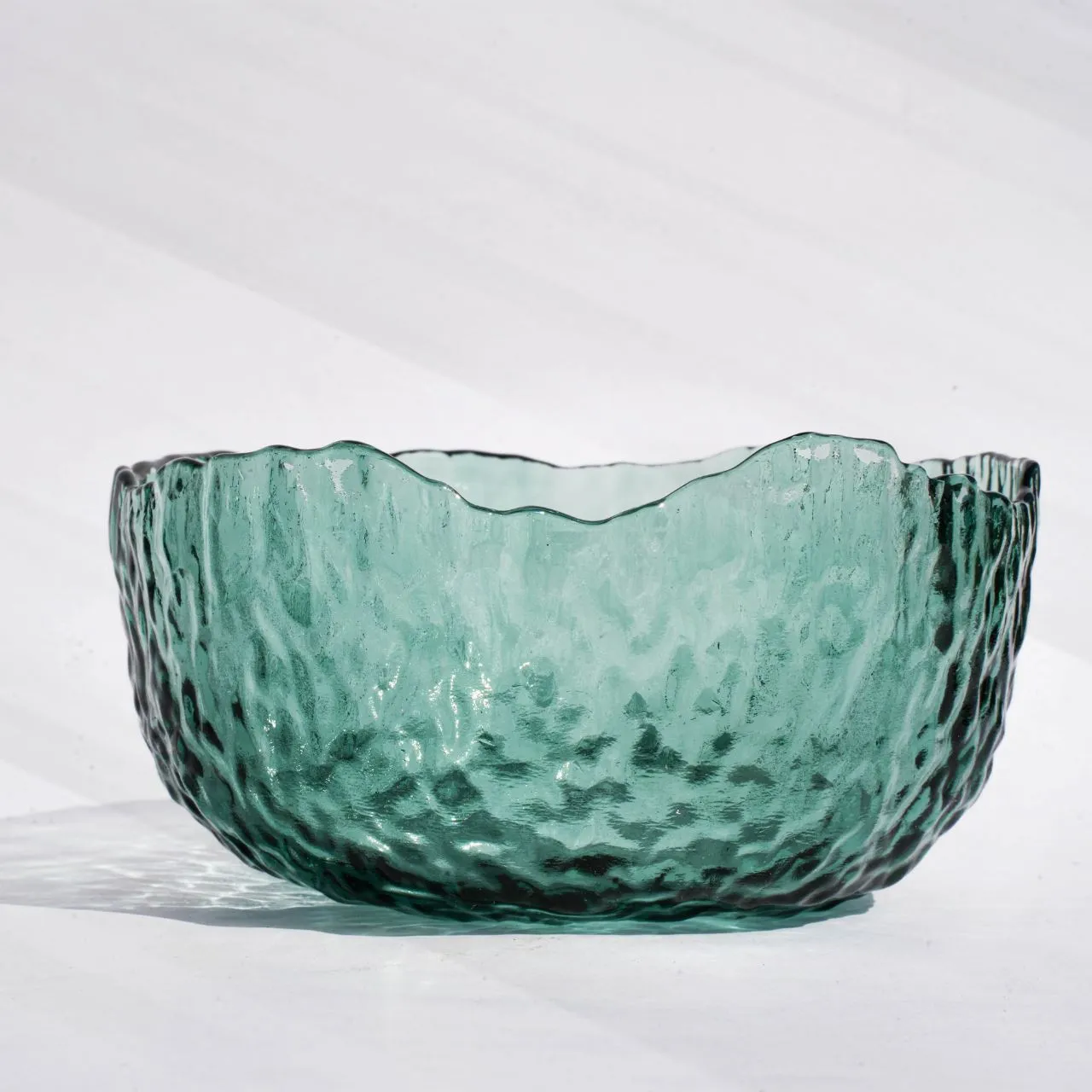 The Emerald Isle Bowl - Versatile Kitchenware for Salads, Pasta & More